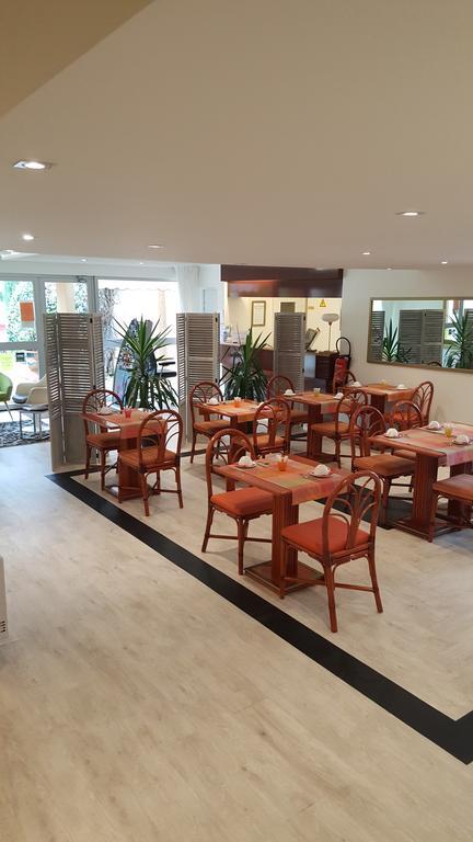 Hôtel Le Galoubet Villeneuve-Loubet Buitenkant foto