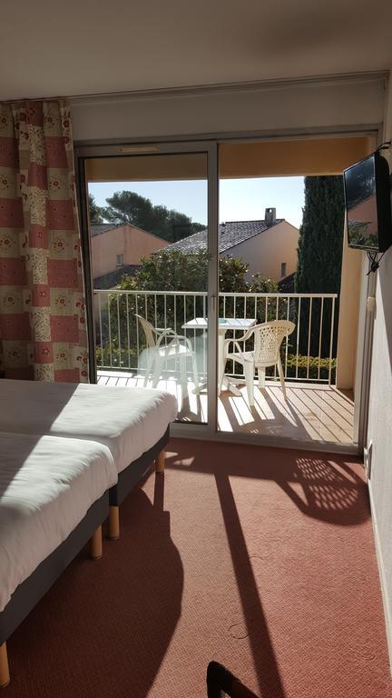 Hôtel Le Galoubet Villeneuve-Loubet Buitenkant foto