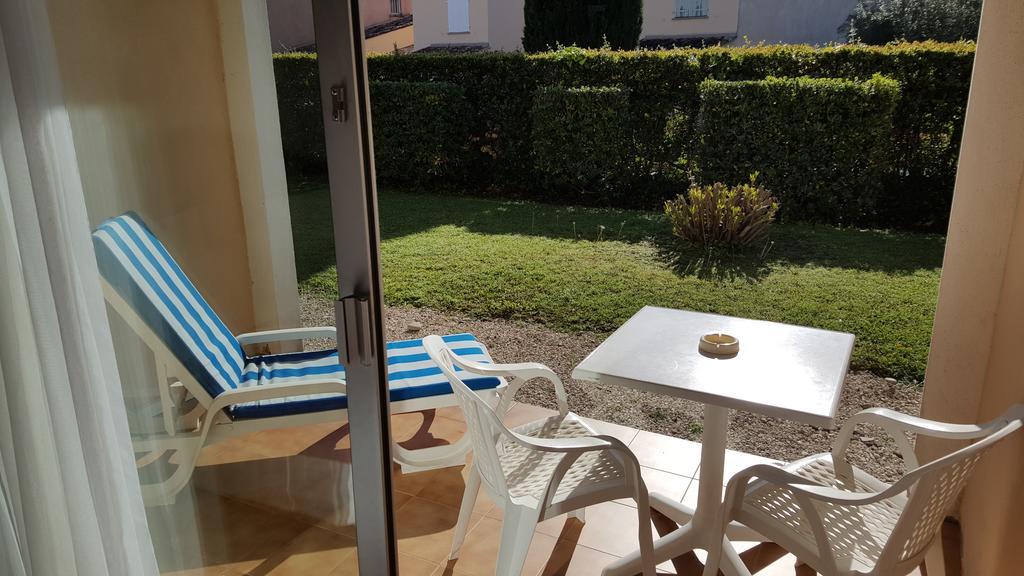 Hôtel Le Galoubet Villeneuve-Loubet Buitenkant foto