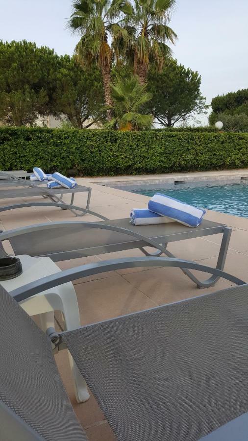 Hôtel Le Galoubet Villeneuve-Loubet Buitenkant foto