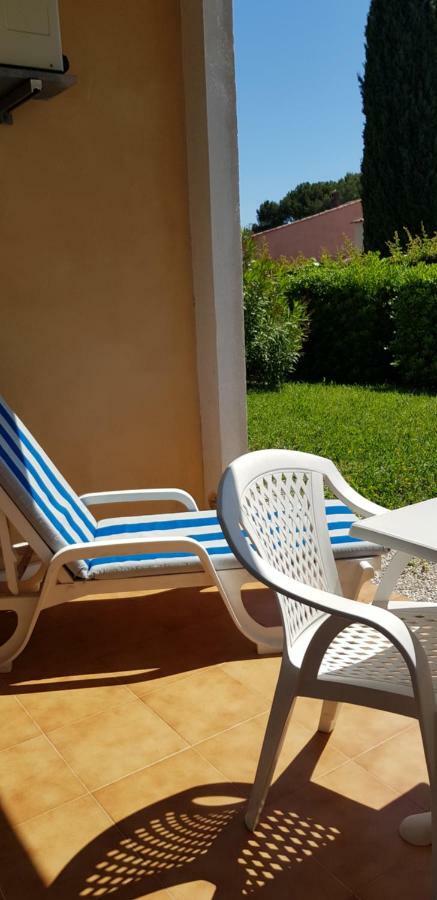 Hôtel Le Galoubet Villeneuve-Loubet Buitenkant foto