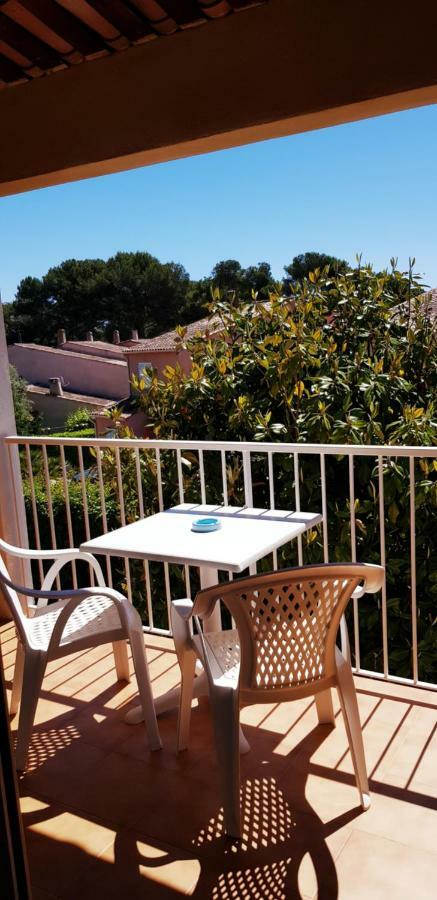 Hôtel Le Galoubet Villeneuve-Loubet Buitenkant foto