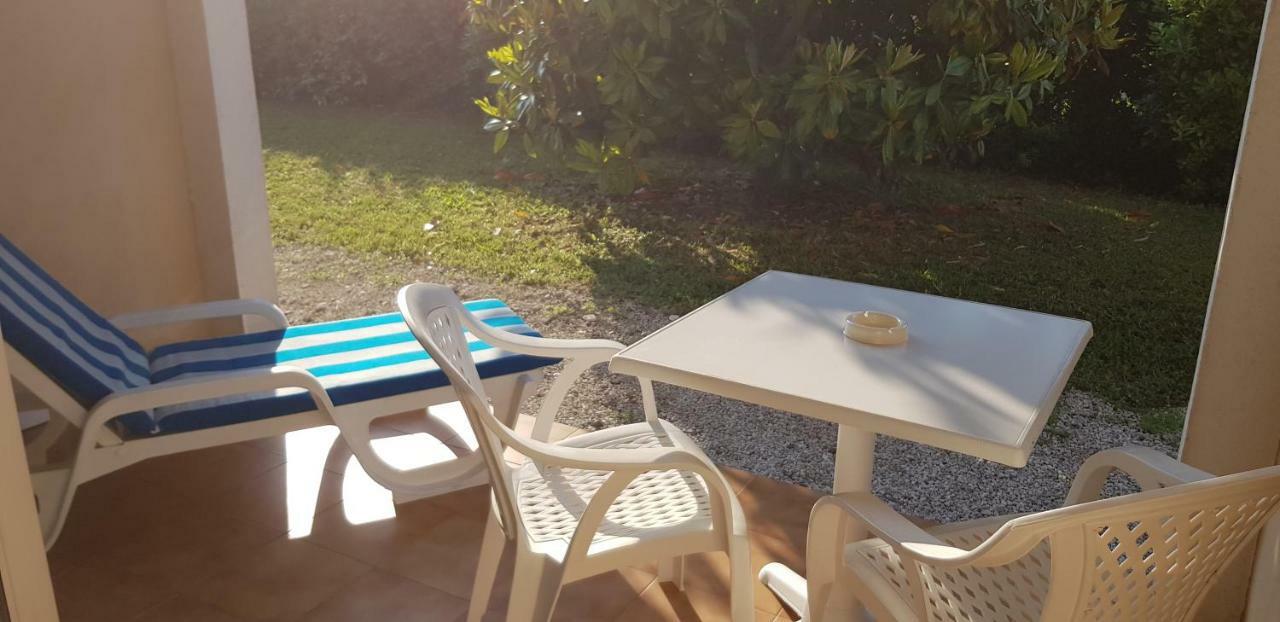 Hôtel Le Galoubet Villeneuve-Loubet Buitenkant foto